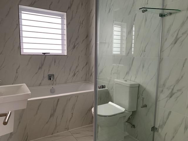 To Let 3 Bedroom Property for Rent in Pinehurst Western Cape